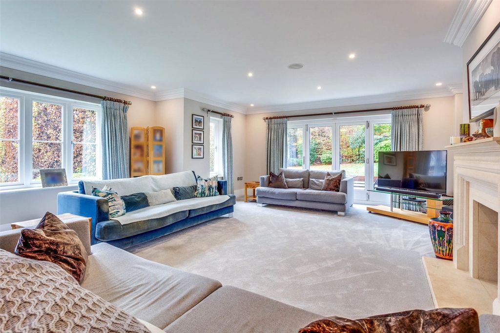 Additional image 8 of 6 bed detached house for saleBeechwood Drive, Marlow, Buckinghamshire SL7