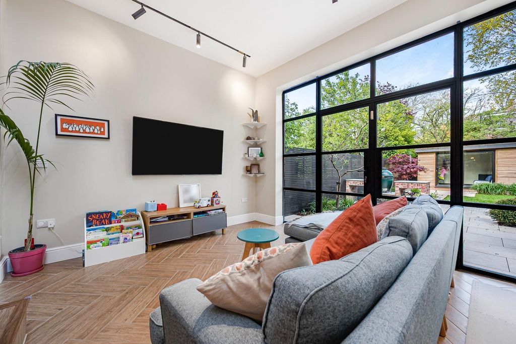 Additional image 13 of 5 bed semi-detached house for saleSpringdale Gardens, Didsbury M20