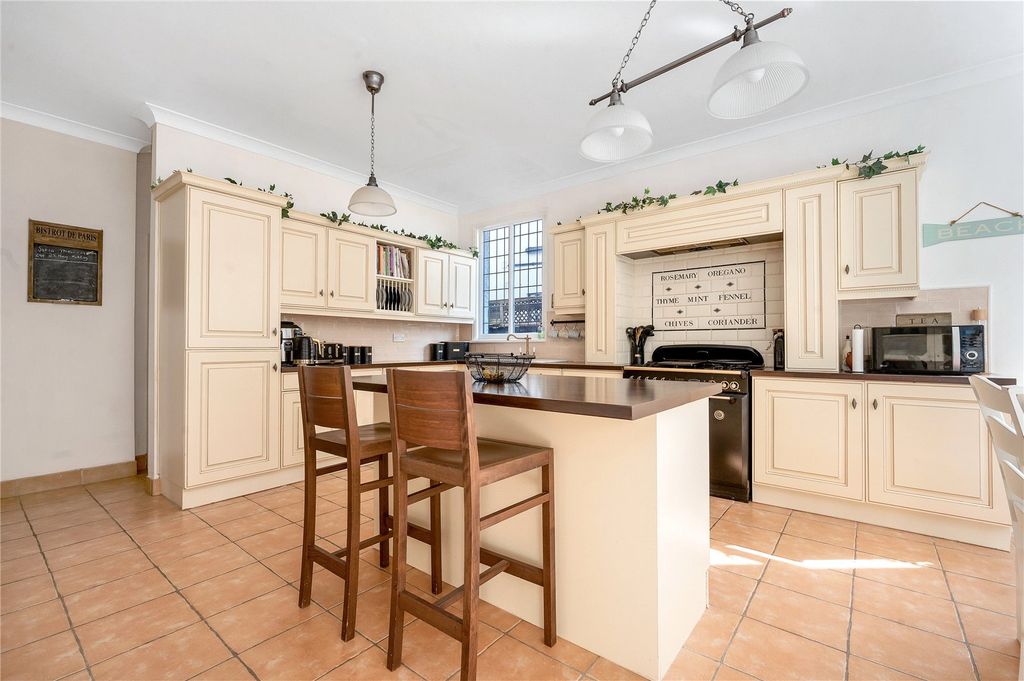 6 bed detached house for saleToller Road, Stoneygate, Leicester LE2
