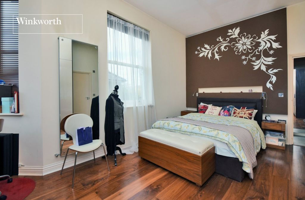 Additional image 9 of 2 bed flat for salePoulter Park, Bishopsford Road, Morden SM4