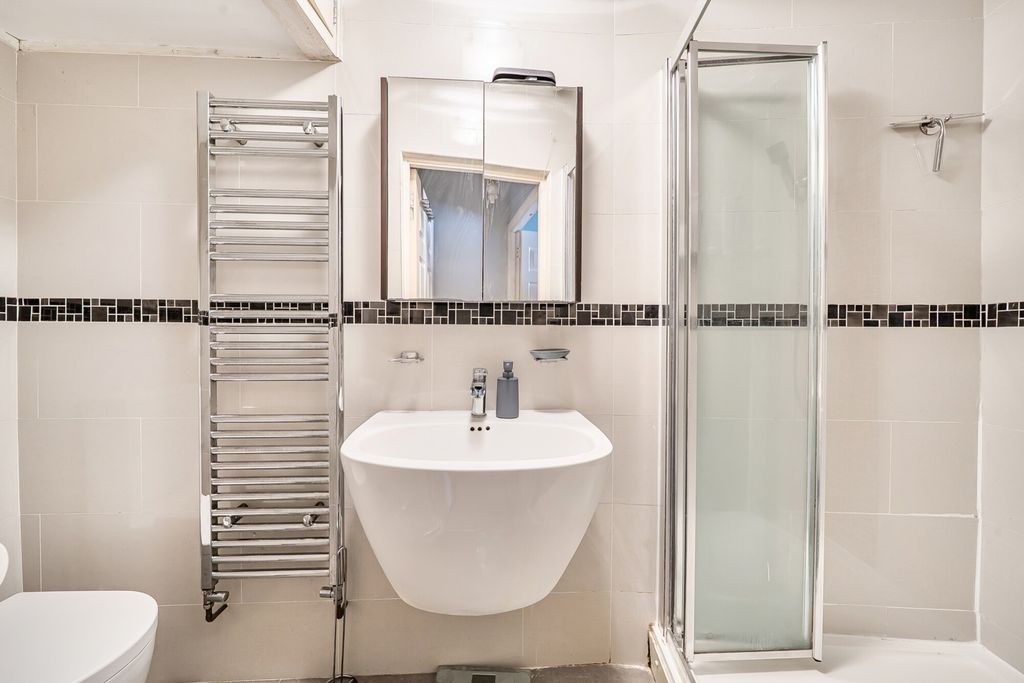 Additional image 16 of 4 bed semi-detached house for saleKingshill Avenue, Northolt UB5