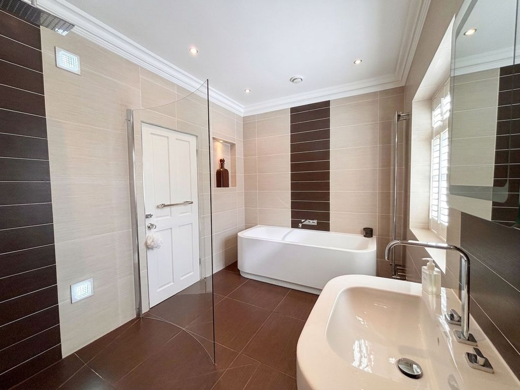 Additional image 40 of 5 bed detached house for saleLongley Drive, Worsley M28