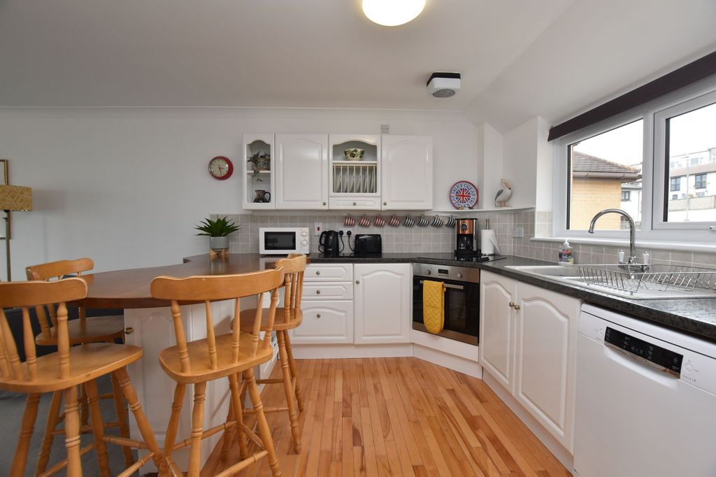 Additional image 6 of 2 bed flat for saleEsplanade Road, Newquay TR7
