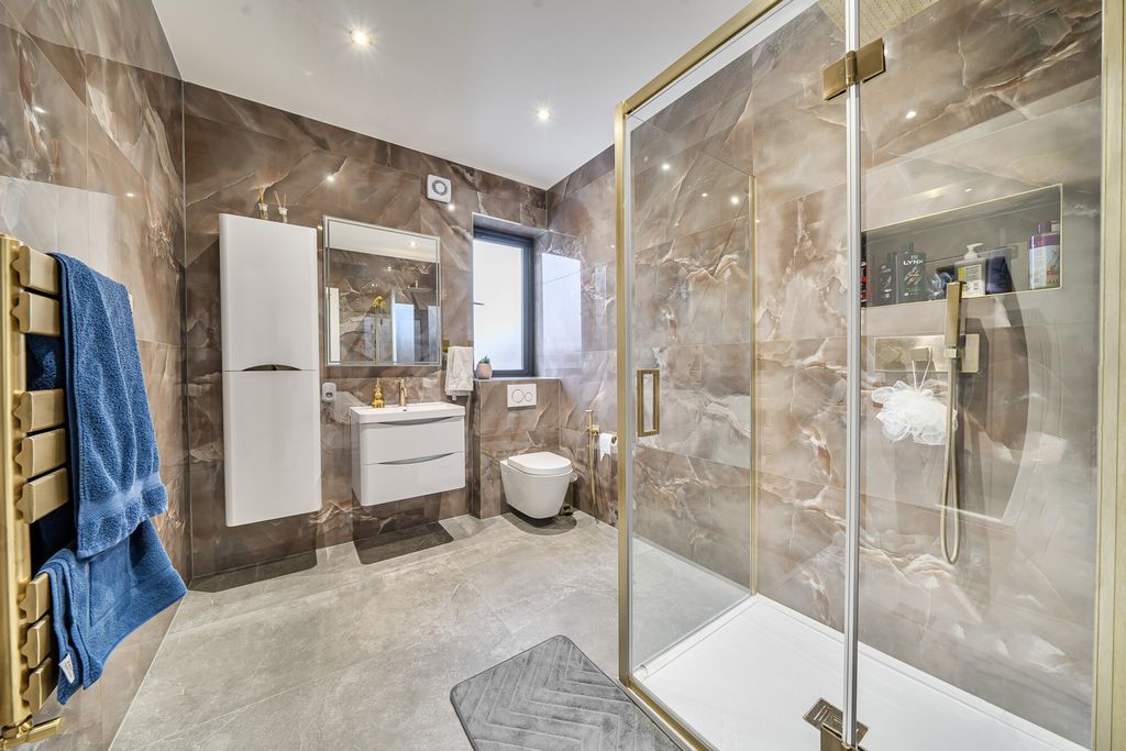 Additional image 14 of 6 bed semi-detached house for saleBriar Crescent, Northolt UB5