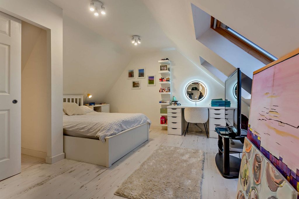 Additional image 9 of 4 bed link detached house for salePerrinsfield, Lechlade, Gloucestershire GL7