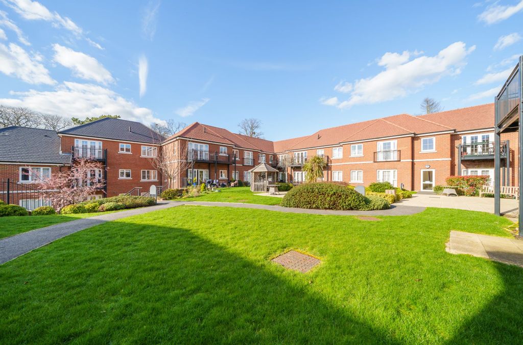 Additional image 11 of 1 bed flat for saleThe Retreat, Princes Risborough HP27