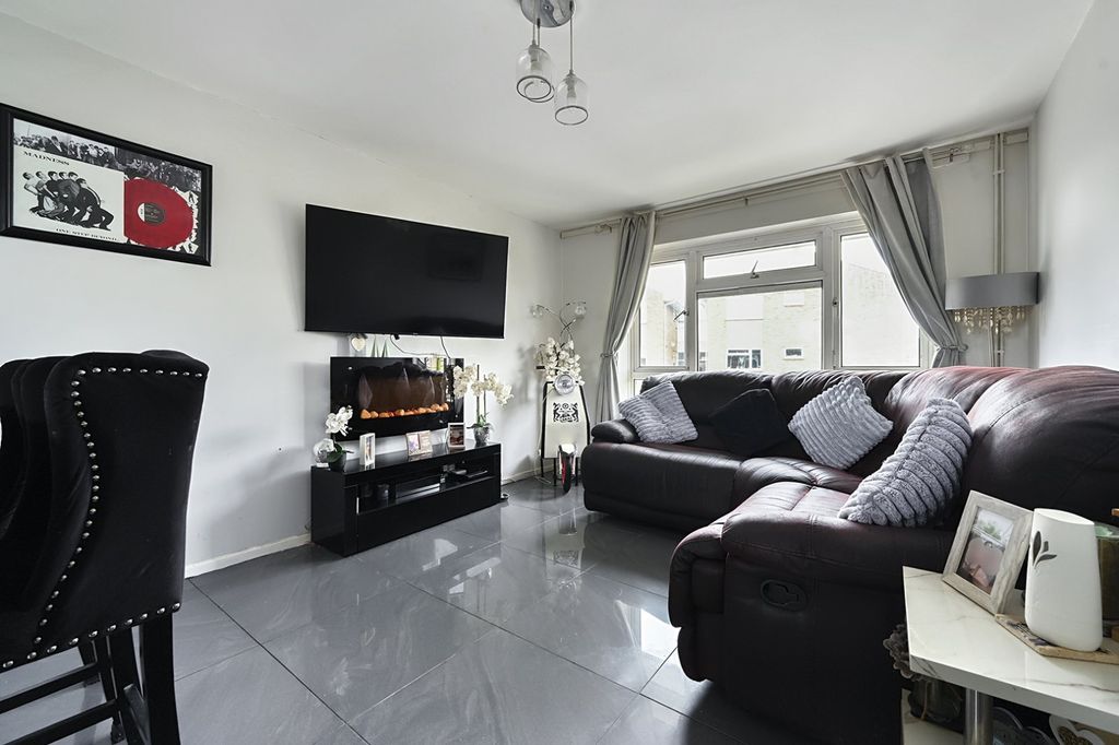 Additional image 6 of 2 bed flat for saleBeach Croft, Lancing, West Sussex BN15