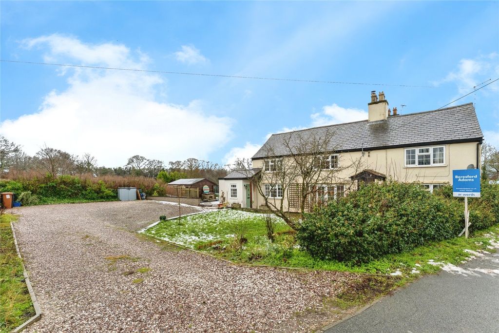 3 bed semi-detached house for saleMold Road, Mynydd Isa, Mold, Flintshire CH7