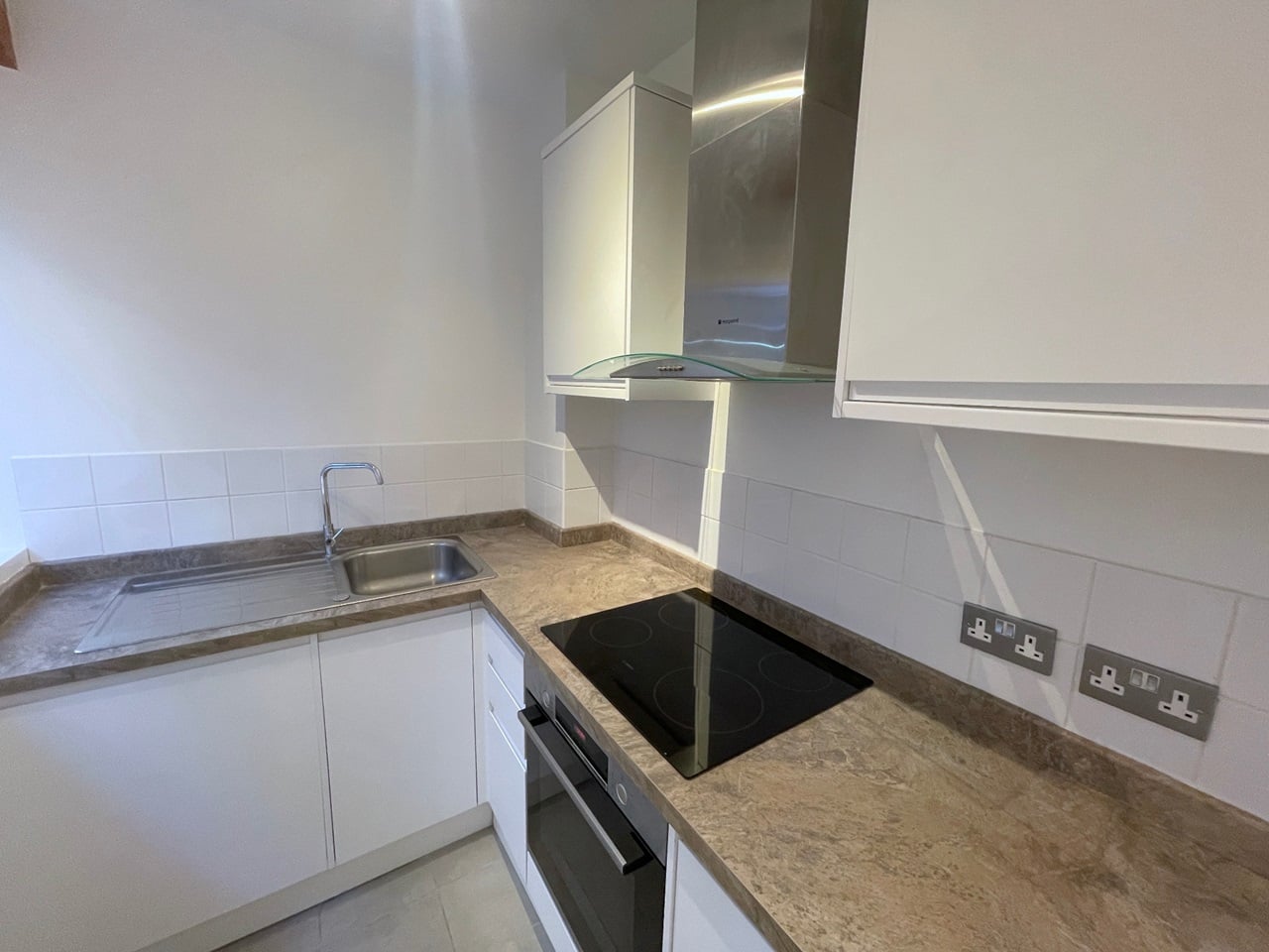 2 Bed Flat, Thanet House, WC1H, N1 7GU photo 4