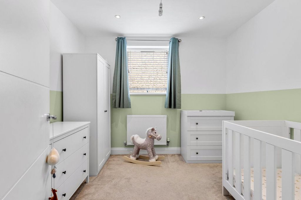 Additional image 11 of 2 bed flat for saleBruce Grove, Orpington BR6