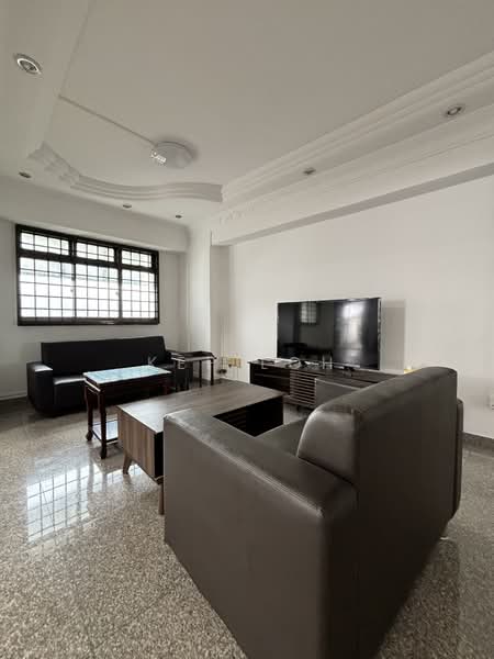 318 Sembawang Vista photo 3
