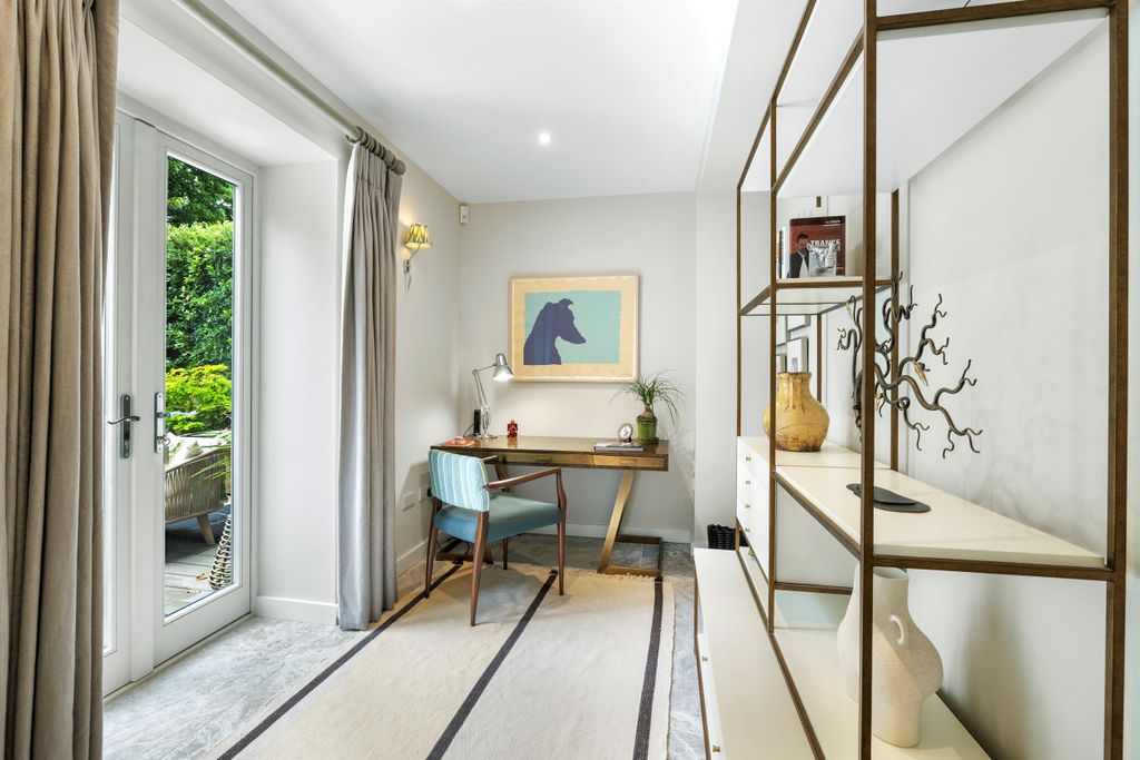 Additional image 10 of 5 bed town house for saleLower Mill Street, Ludlow, Shropshire SY8