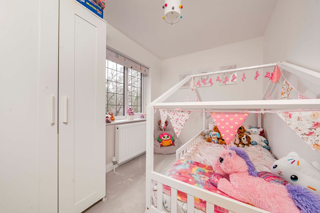 Additional image 9 of 3 bed maisonette for saleCharlotte Way, Marlow SL7