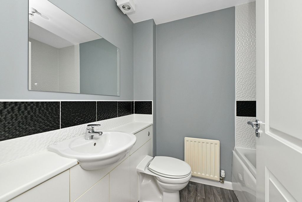 Additional image 13 of 4 bed terraced house for sale2 South Chesters Place, Bonnyrigg EH19