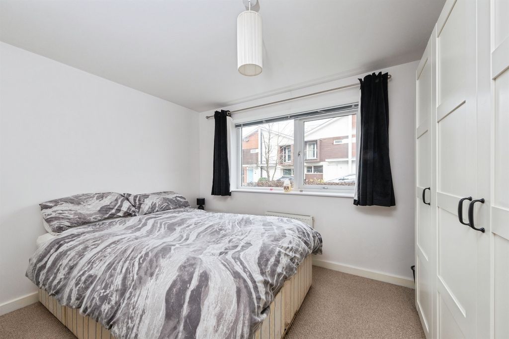 Additional image 8 of 1 bed flat for saleAddenbrookes Road, Newport Pagnell MK16
