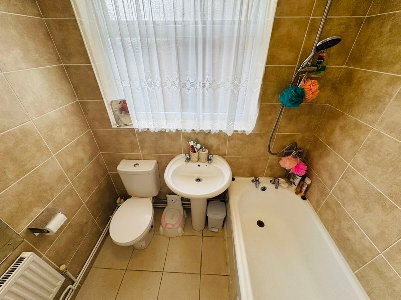 Additional image 6 of 2 bed maisonette for saleGodfrey Avenue, Northolt UB5