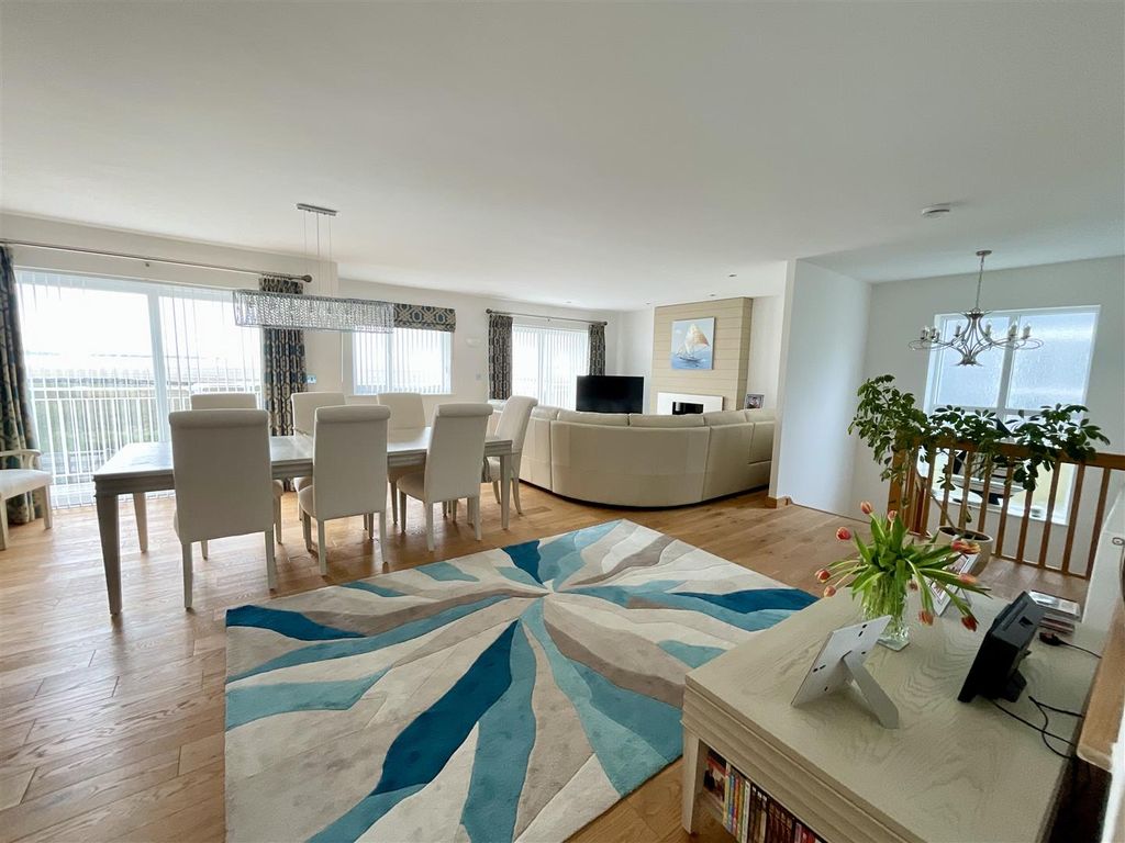 Additional image 3 of 4 bed detached house for salePentre Nicklaus Village, Llanelli SA15