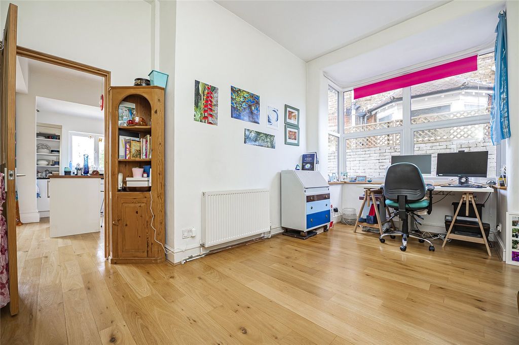 Additional image 7 of 6 bed semi-detached house for salePresburg Road, New Malden KT3