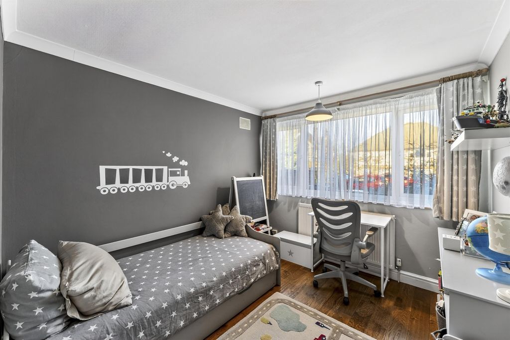 Additional image 16 of 2 bed maisonette for salePollard Road, Morden SM4