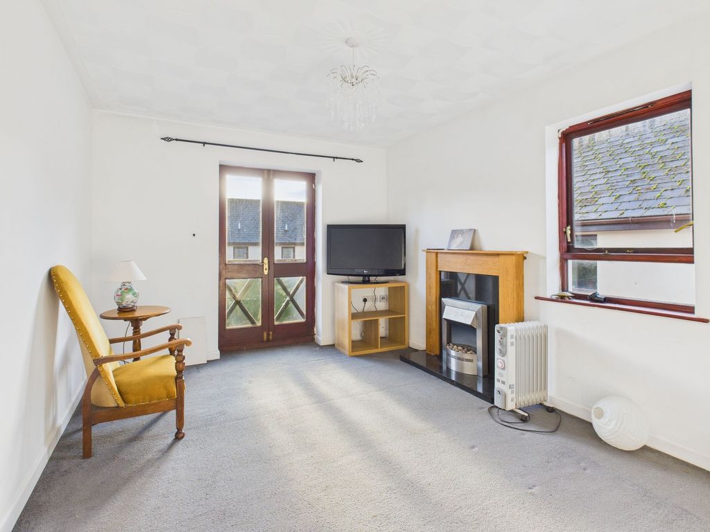 1 bed flat for saleThe Clicketts, Tenby SA70 photo 3