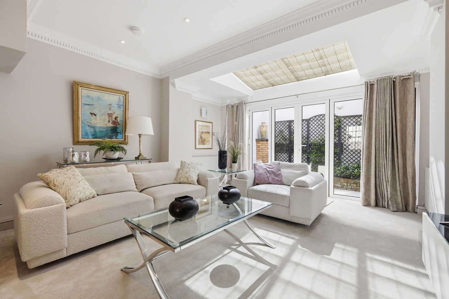 2 Bed Terraced House, Ann's Close, SW1X, N1 7GU photo 3