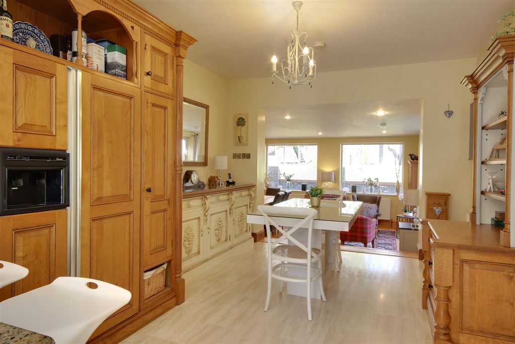 Additional image 11 of 6 bed detached house for saleWoodlands Rise, North Ferriby HU14