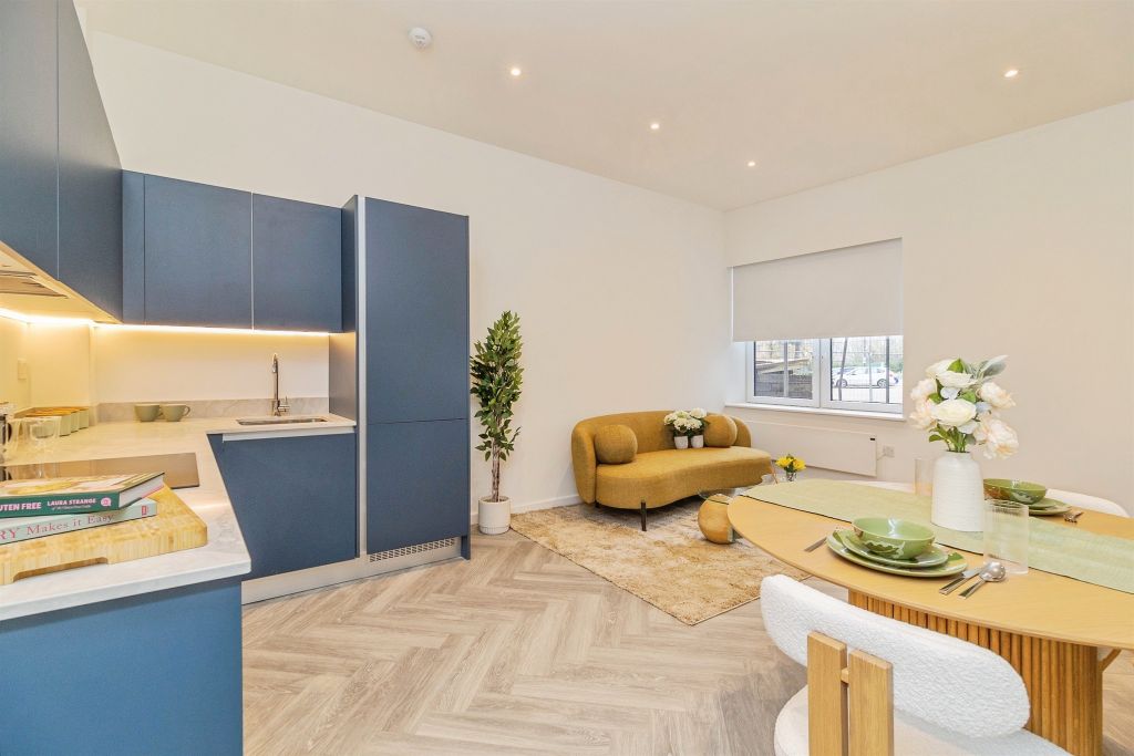 Additional image 2 of 2 bed flat for saleCaldecotte Lake Drive, Caldecotte, Milton Keynes MK7