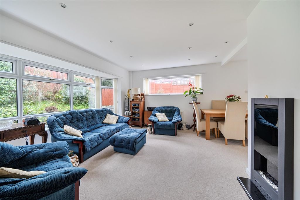 Additional image 2 of 3 bed detached bungalow for saleAvenue Road, Lyme Regis DT7