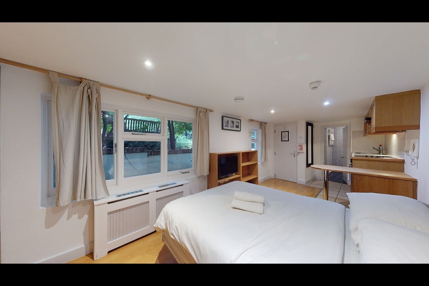 Studio Flat, Cartwright Gardens, WC1H, N1 7GU photo 3