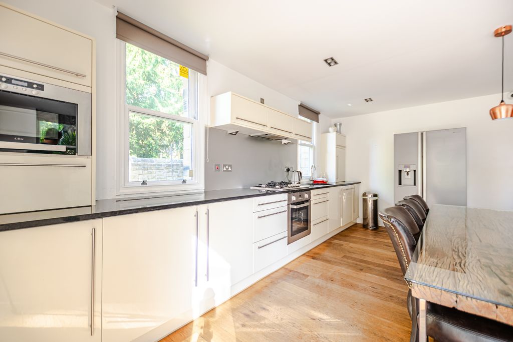 Additional image 7 of 4 bed detached house for saleWetherby Road, Leeds LS8