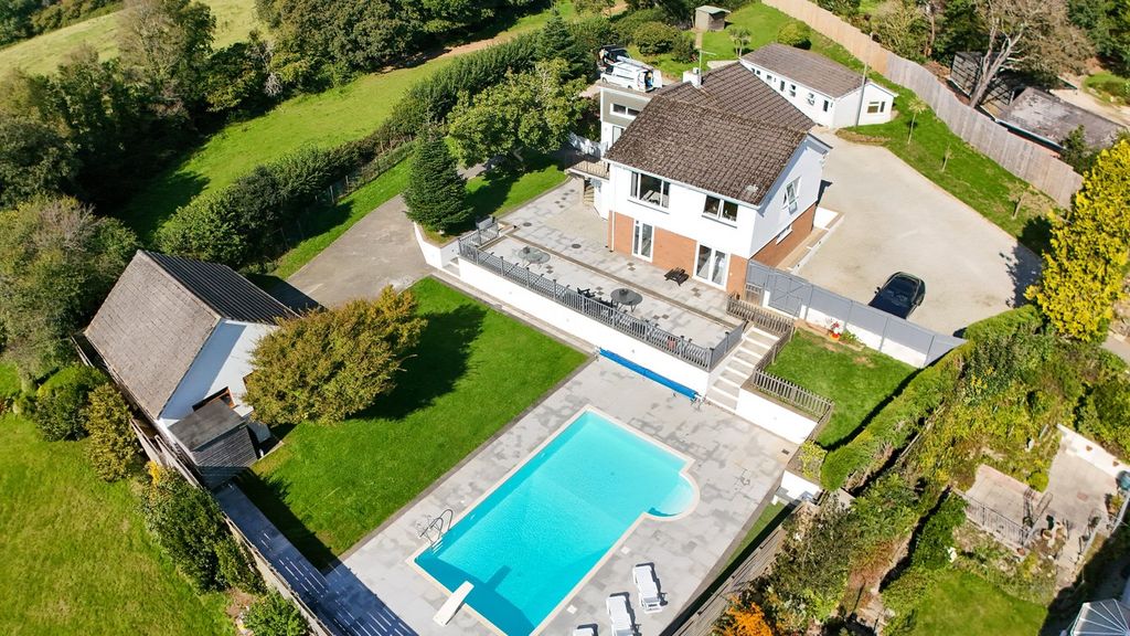 5 bed detached house for saleBiscovey Road, Par PL24