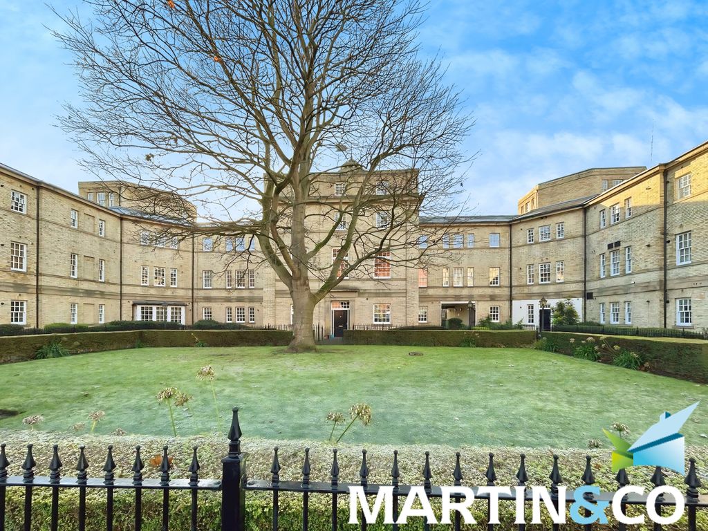 1 bed flat for saleParklands Manor, Tuke Grove, Wakefield, West Yorkshire WF1