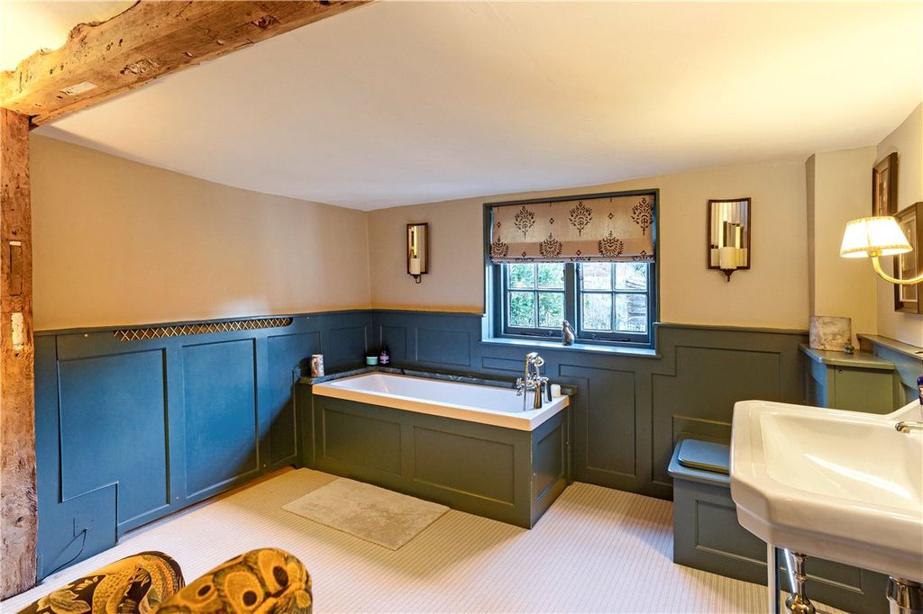 Additional image 12 of 4 bed terraced house for saleSilverless Street, Marlborough, Wiltshire SN8