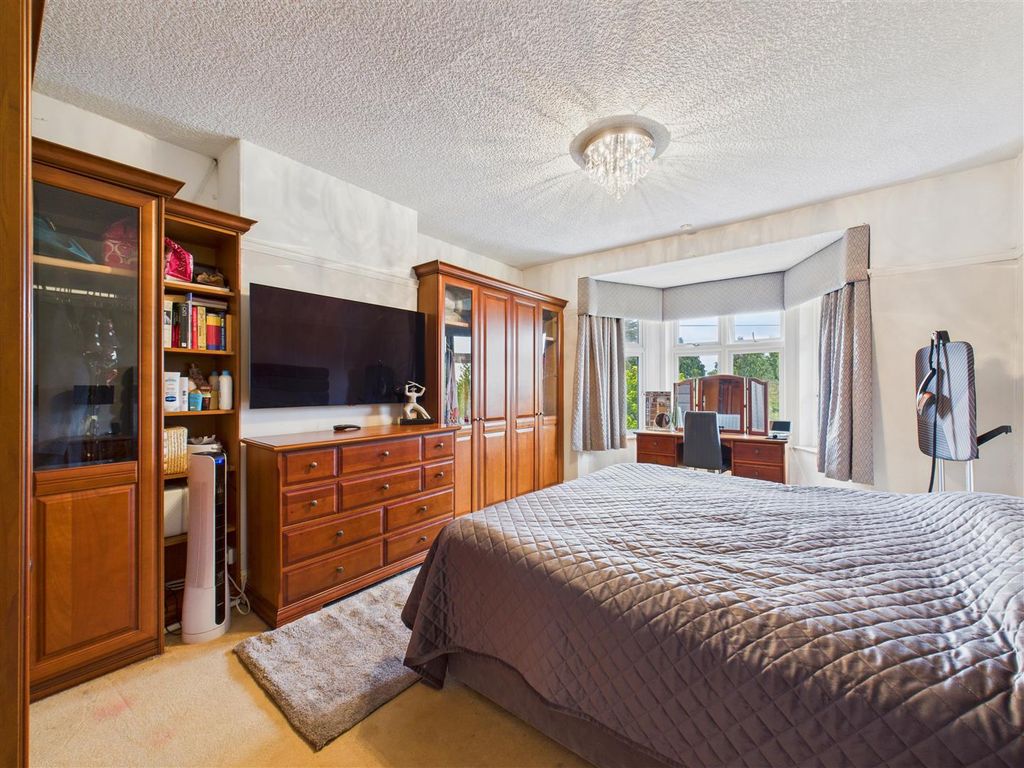 Additional image 10 of 4 bed semi-detached house for saleFerriby High Road, North Ferriby HU14