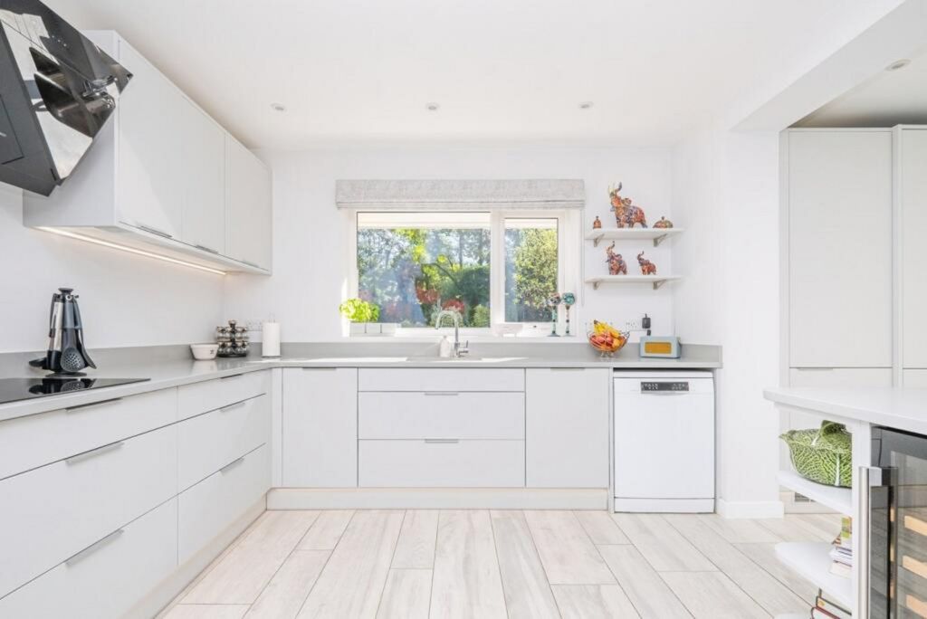 Additional image 6 of 4 bed detached house for saleThe Fairway, Midhurst GU29
