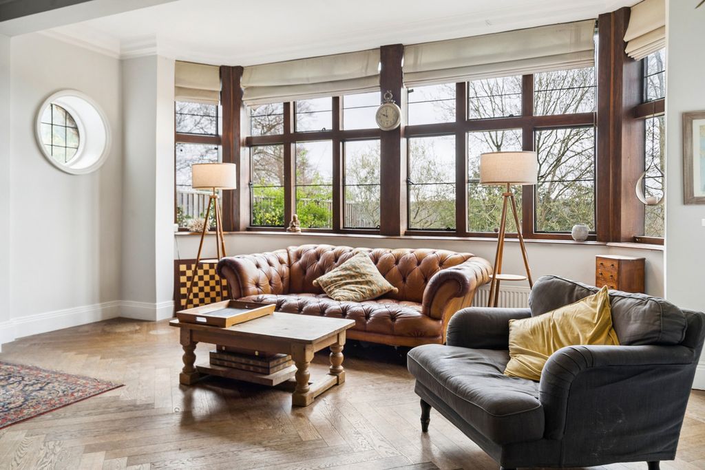 Additional image 6 of 3 bed flat for saleHighfields, Marlow SL7