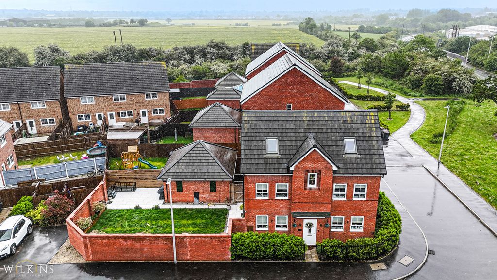 Additional image 24 of 4 bed detached house for saleFleece Lane, Nuneaton, Warwickshire CV11