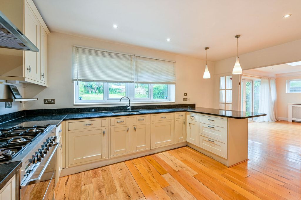 Additional image 4 of 4 bed detached house for saleBurghley Avenue, Coombe, New Malden KT3