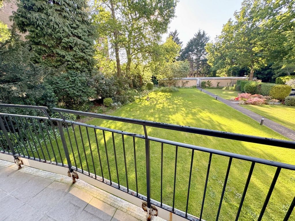 Additional image 3 of 2 bed flat for sale8 The Avenue, Poole BH13