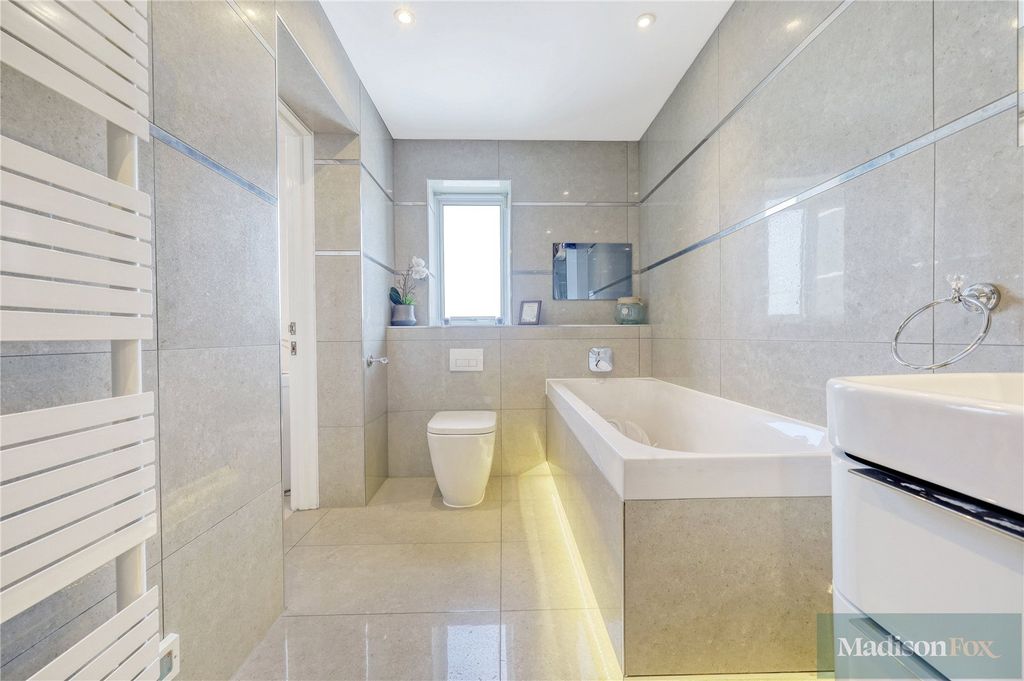 Additional image 31 of 5 bed detached house for saleAshlyns Lane, Ongar, Essex CM5