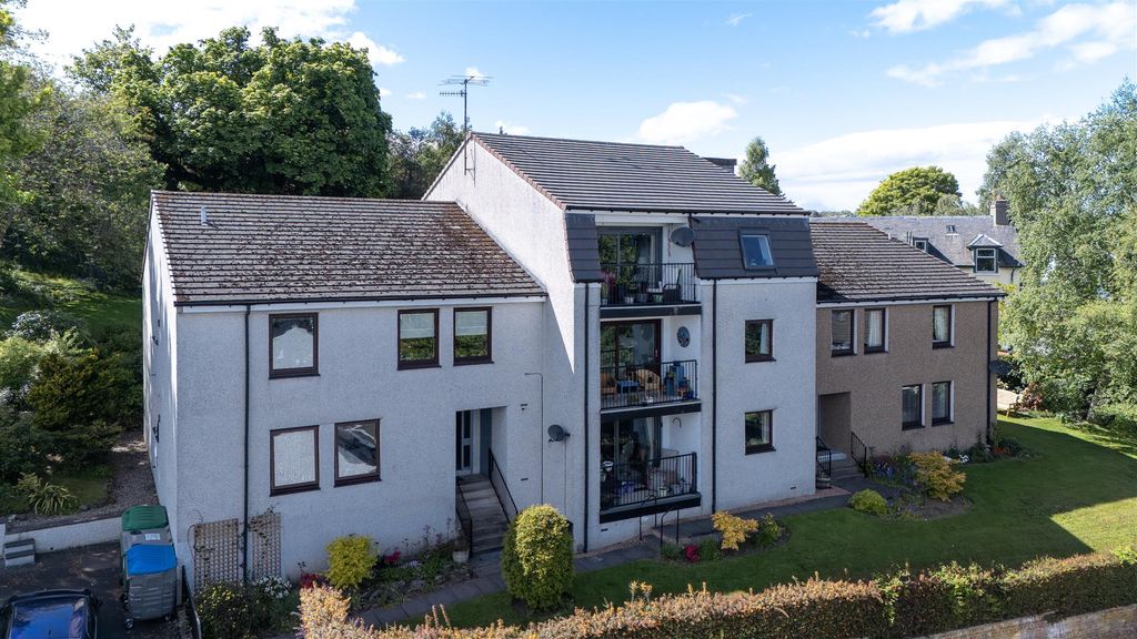 3 bed flat for saleFlat 1, Craigiebank House, Moredun Square, Perth PH2