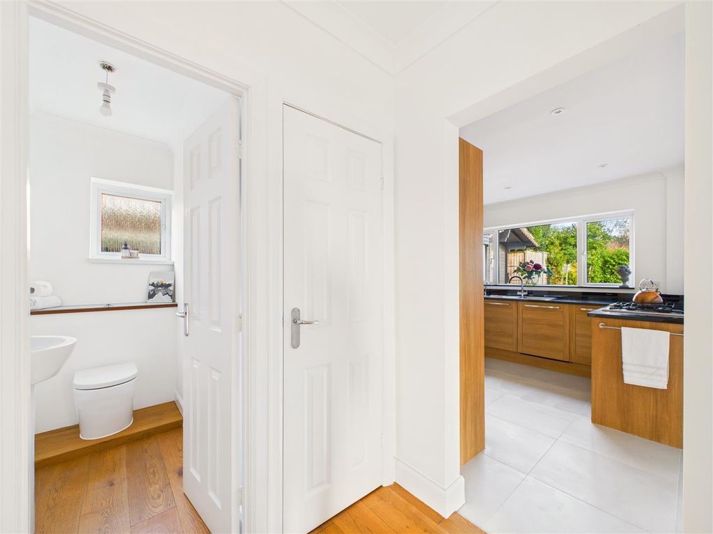 Additional image 11 of 4 bed detached house for saleParklands Drive, North Ferriby HU14