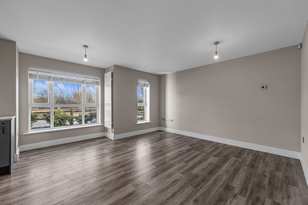 Additional image 7 of 2 bed flat for saleConquerors Way, Northampton NN5