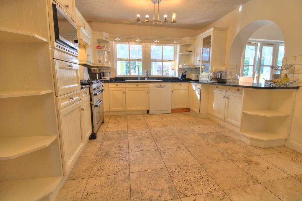Additional image 3 of 4 bed detached house for saleStanding Stones, Northampton NN3
