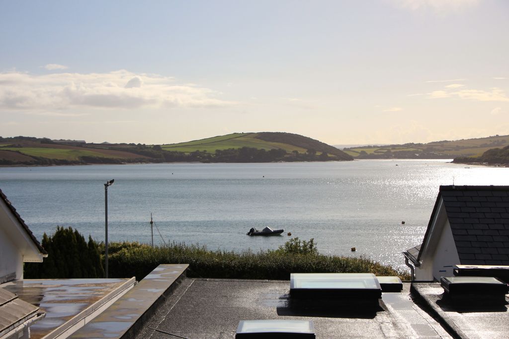 3 bed detached bungalow for salePorthilly View, Padstow PL28 photo 3