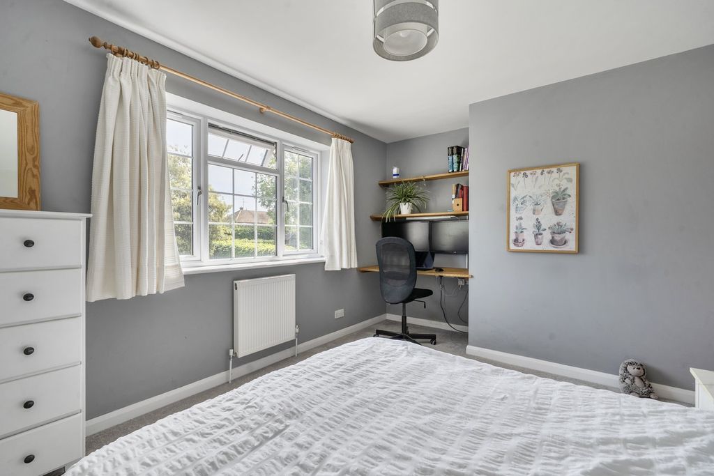 Additional image 20 of 5 bed detached house for saleGrove Road, Newbury RG14