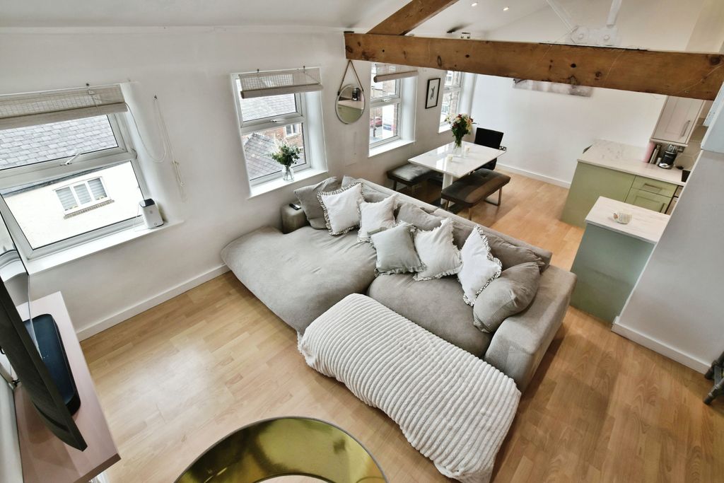 Additional image 4 of 2 bed flat for salePickford Street, Macclesfield SK11