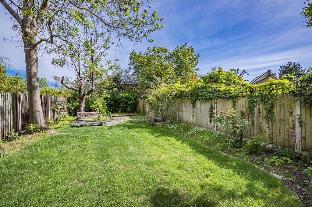 Additional image 19 of 6 bed semi-detached house for salePresburg Road, New Malden KT3