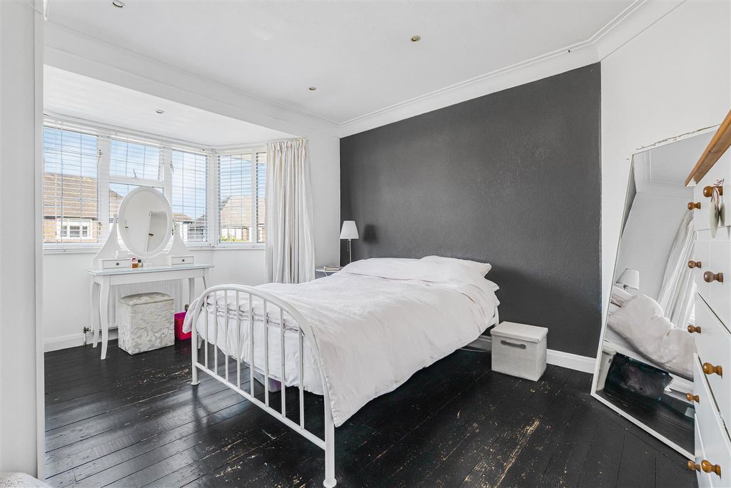 Additional image 29 of 5 bed semi-detached house for saleBeechcroft Avenue, New Malden KT3