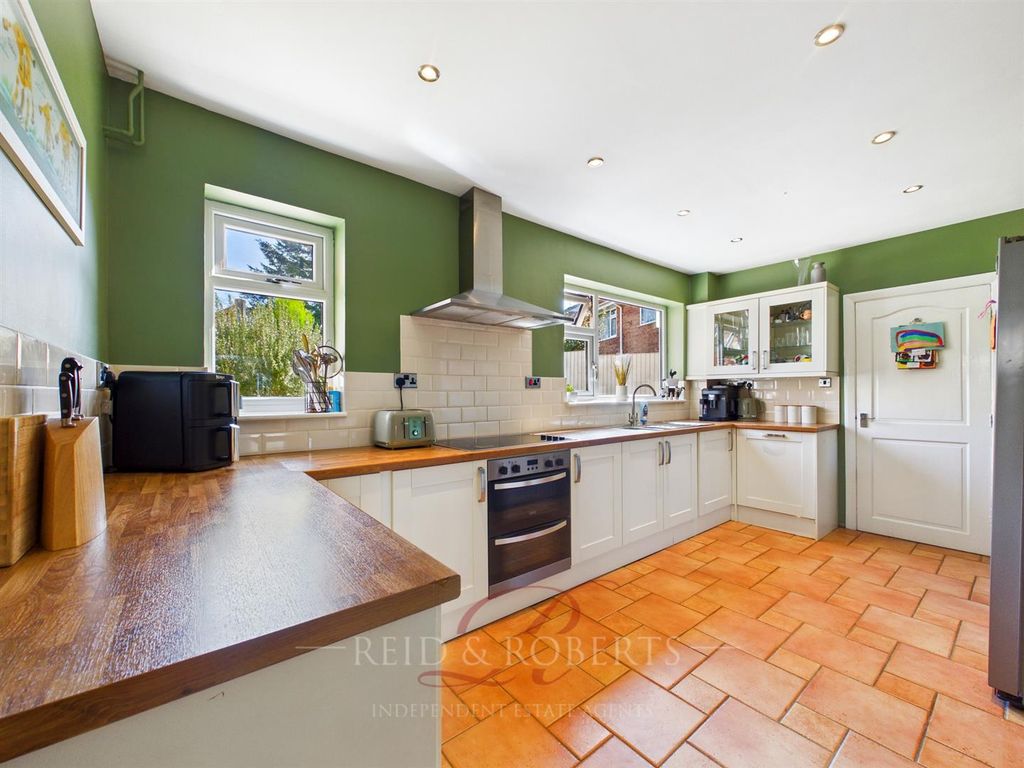 Additional image 3 of 4 bed detached house for saleFfordd Pentre, Mold CH7